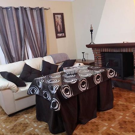 Apartamentos Vista La Maroma Viñuela Eksteriør billede
