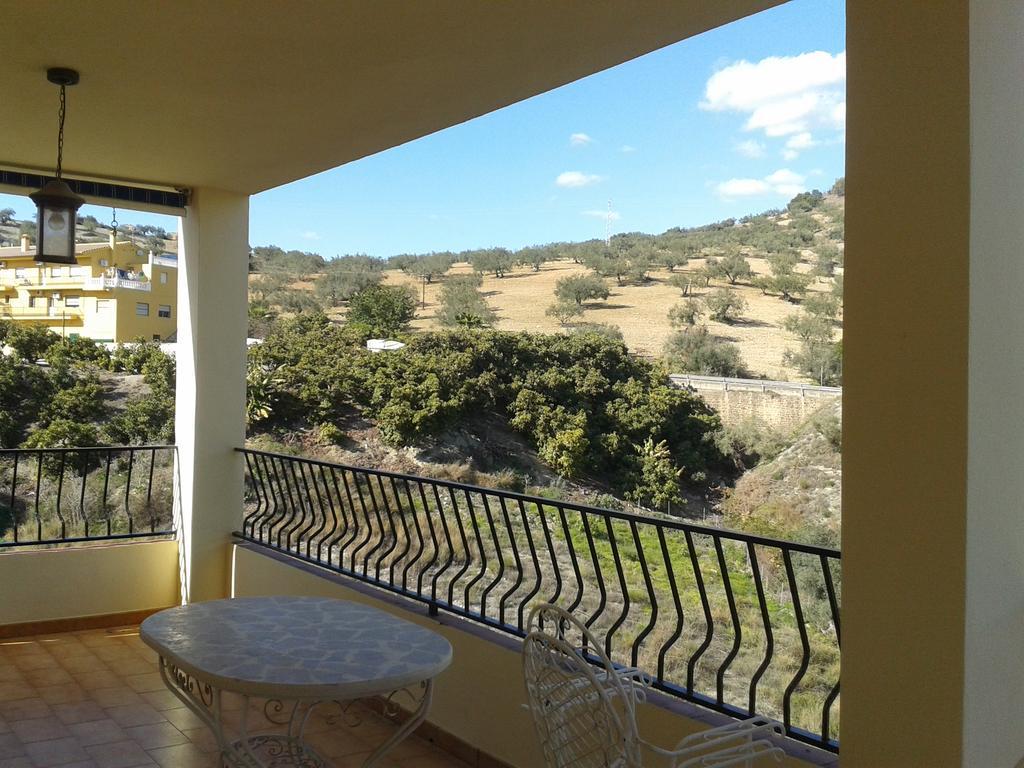 Apartamentos Vista La Maroma Viñuela Eksteriør billede