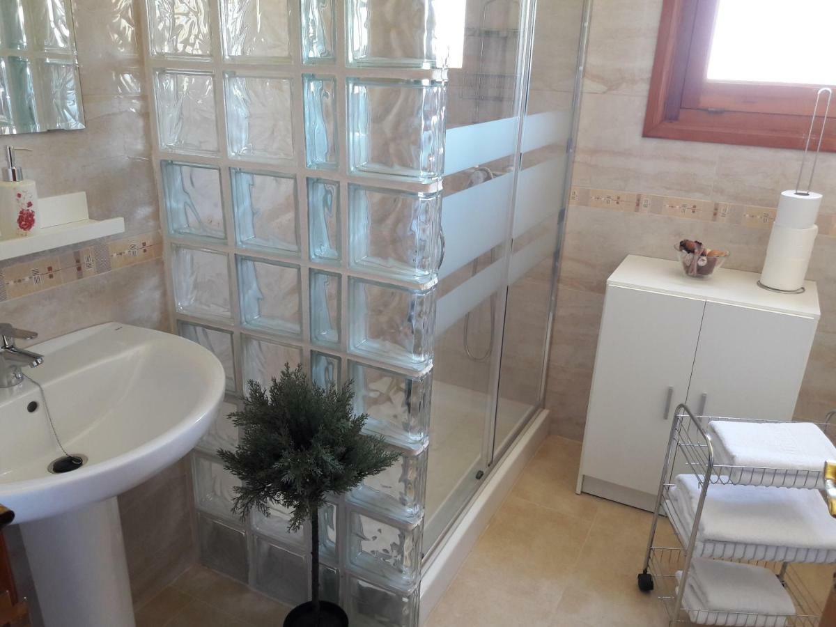 Apartamentos Vista La Maroma Viñuela Eksteriør billede