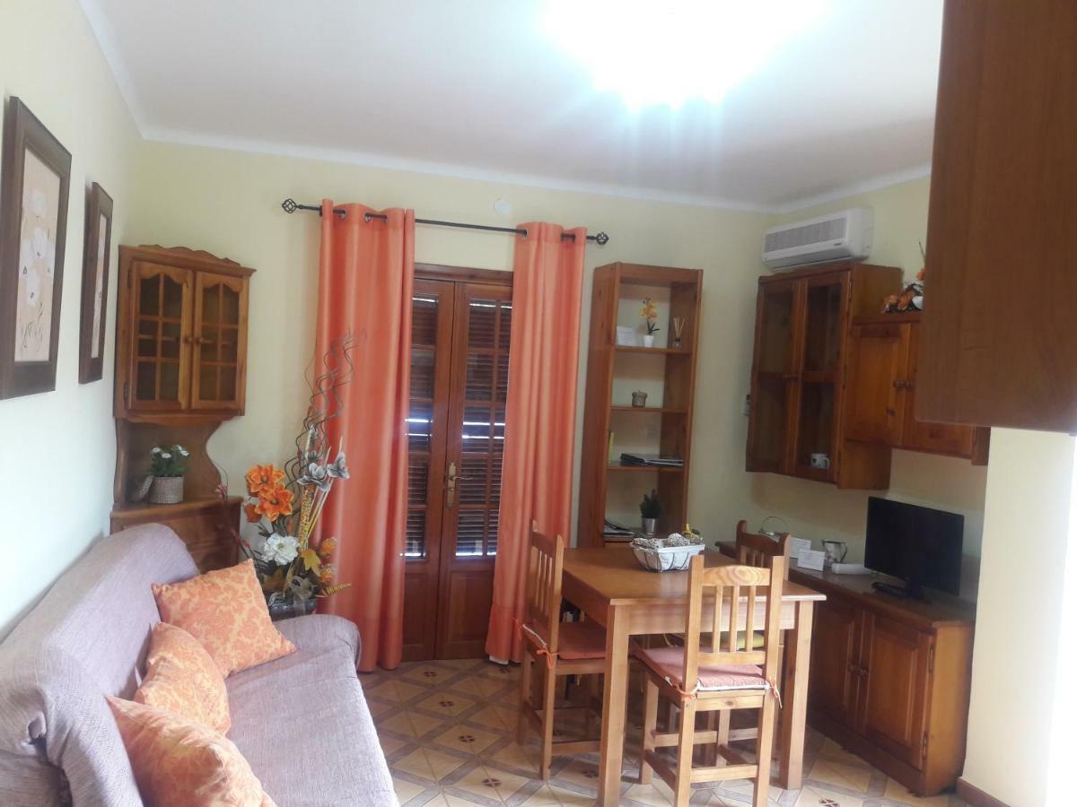 Apartamentos Vista La Maroma Viñuela Eksteriør billede